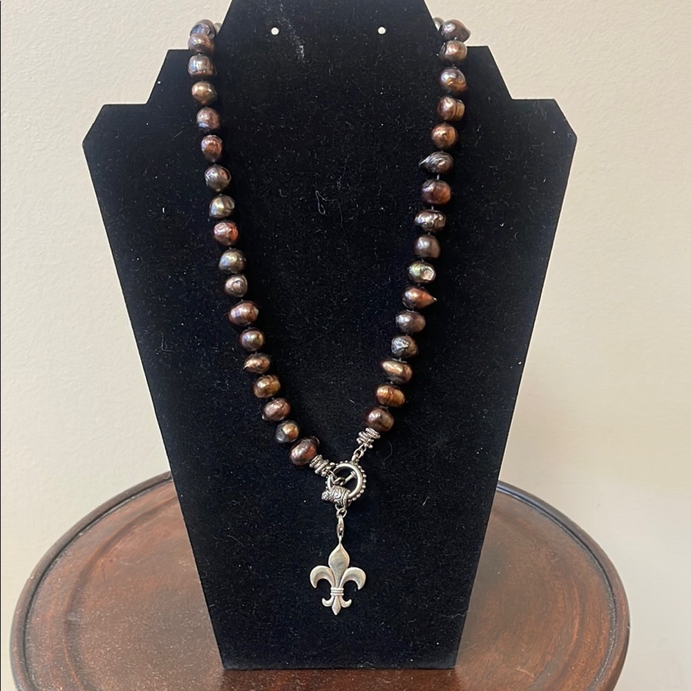 Bronze freshwater pearl necklace with Thomas Sabo Fleur de Lis Charm 18” 2” Chrm